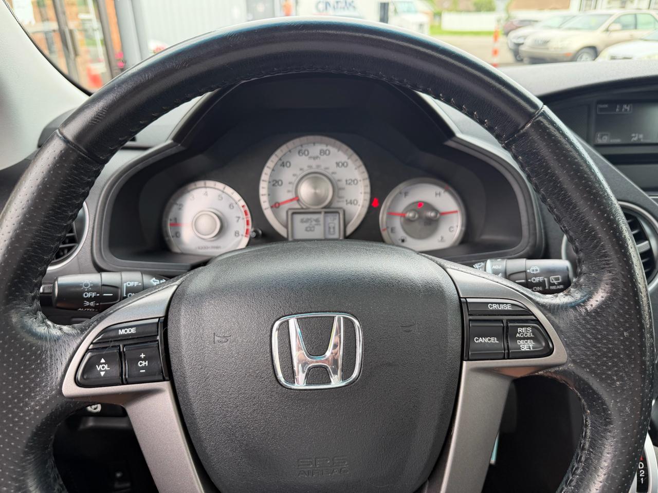 Honda Pilot EX-L 4WD 5-Spd AT 2011
