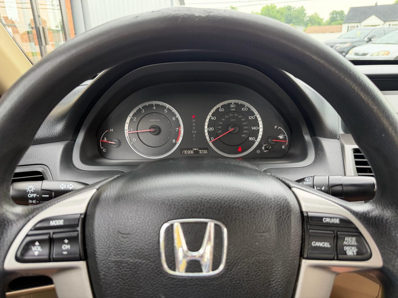 Honda Accord LX-P Sedan AT 2012