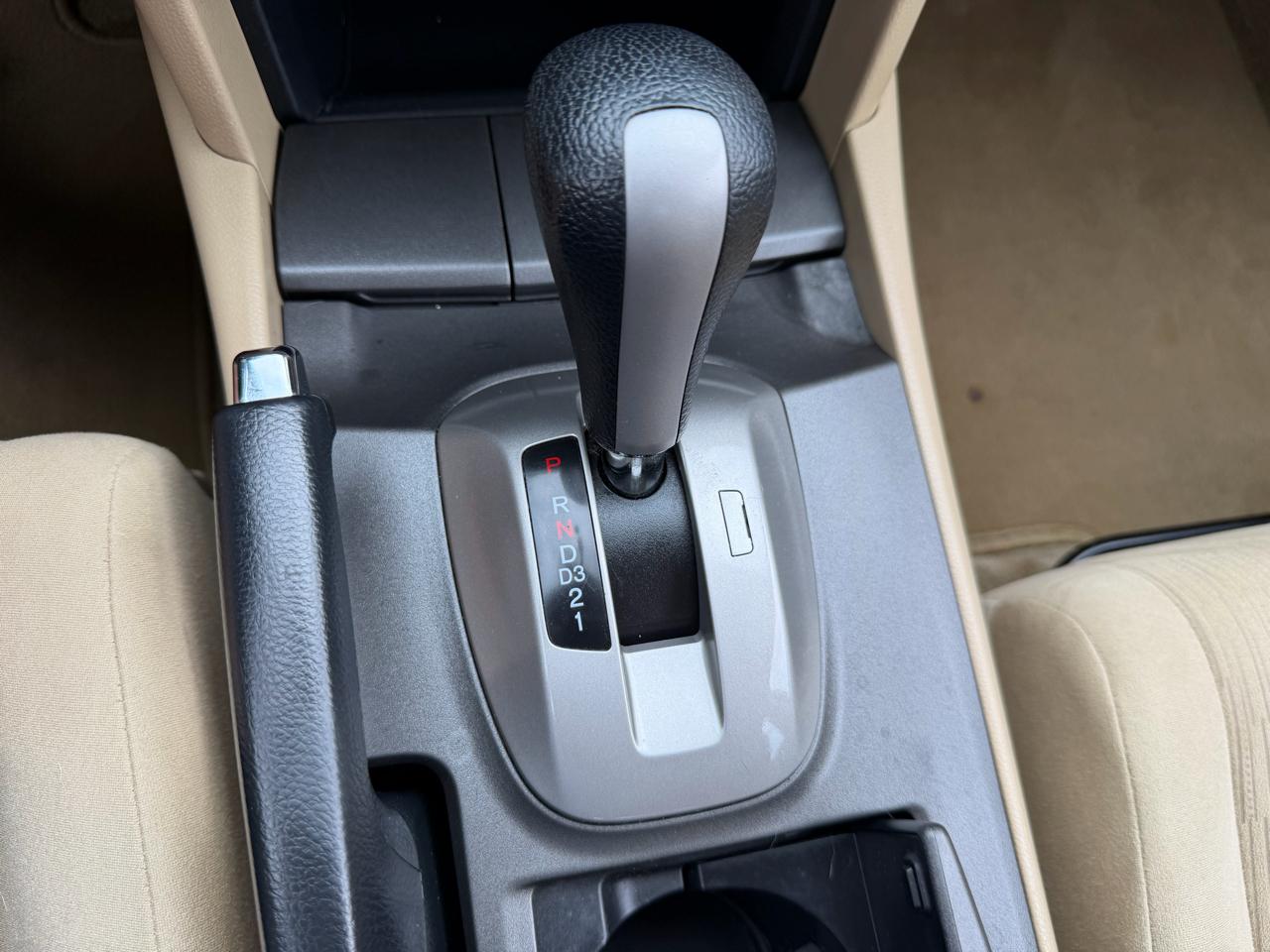 Honda Accord LX-P Sedan AT 2012