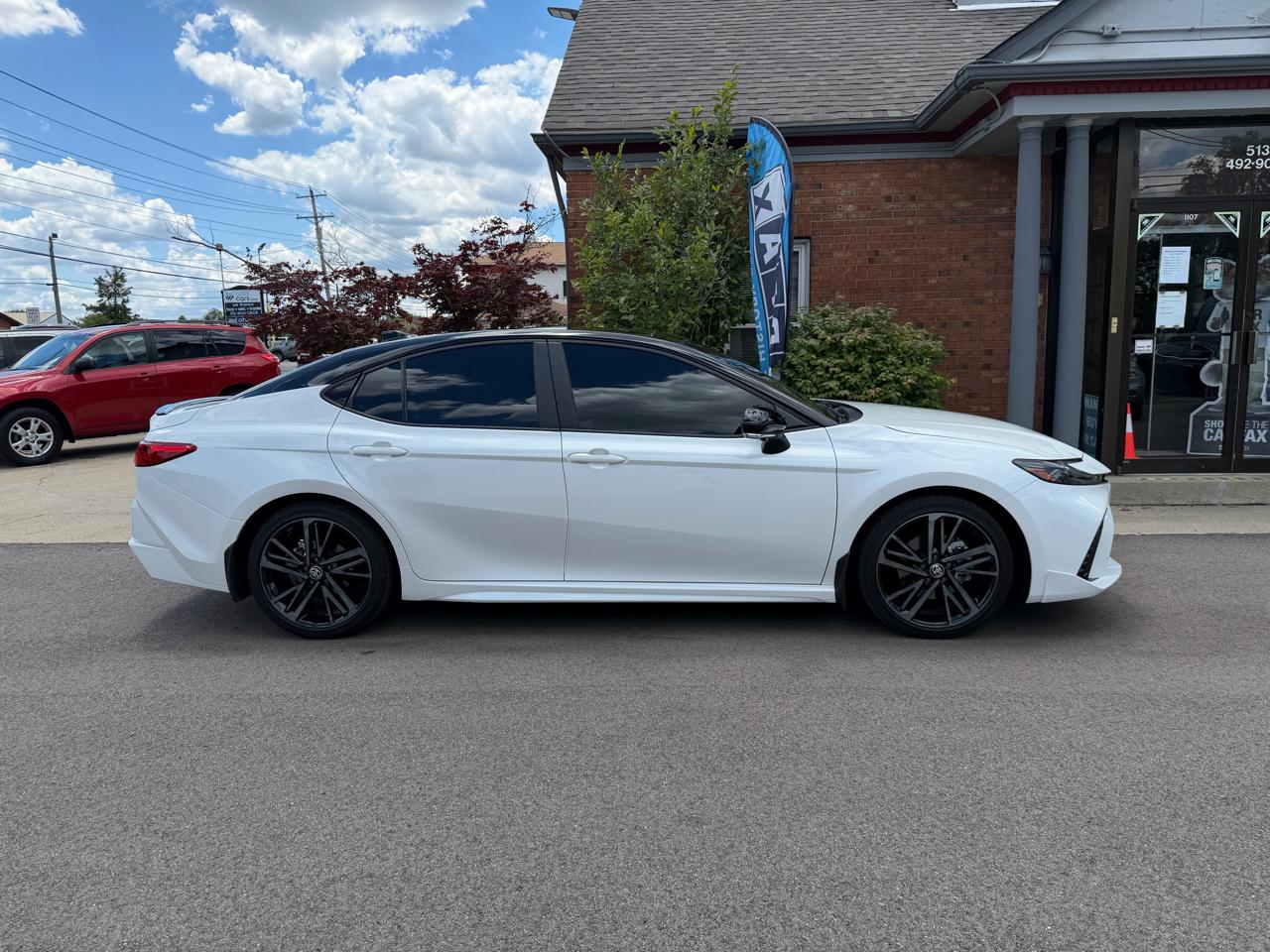 Toyota Camry Hybrid XSE 2026