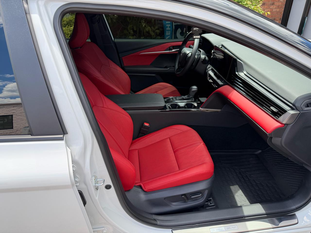 Toyota Camry Hybrid XSE 2026