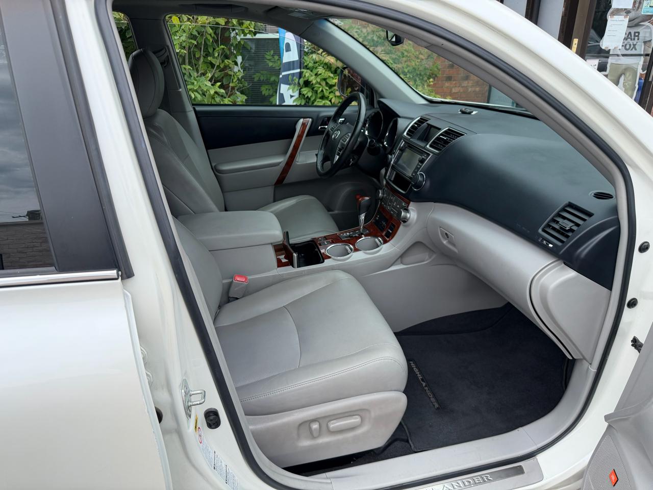 Toyota Highlander Limited 4WD 2013