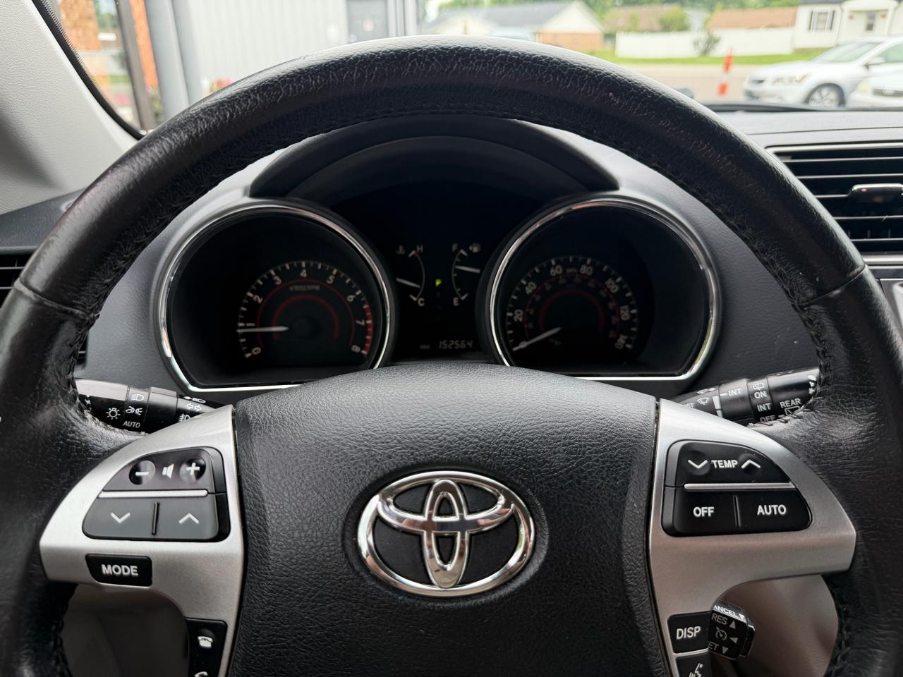 Toyota Highlander Limited 4WD 2013