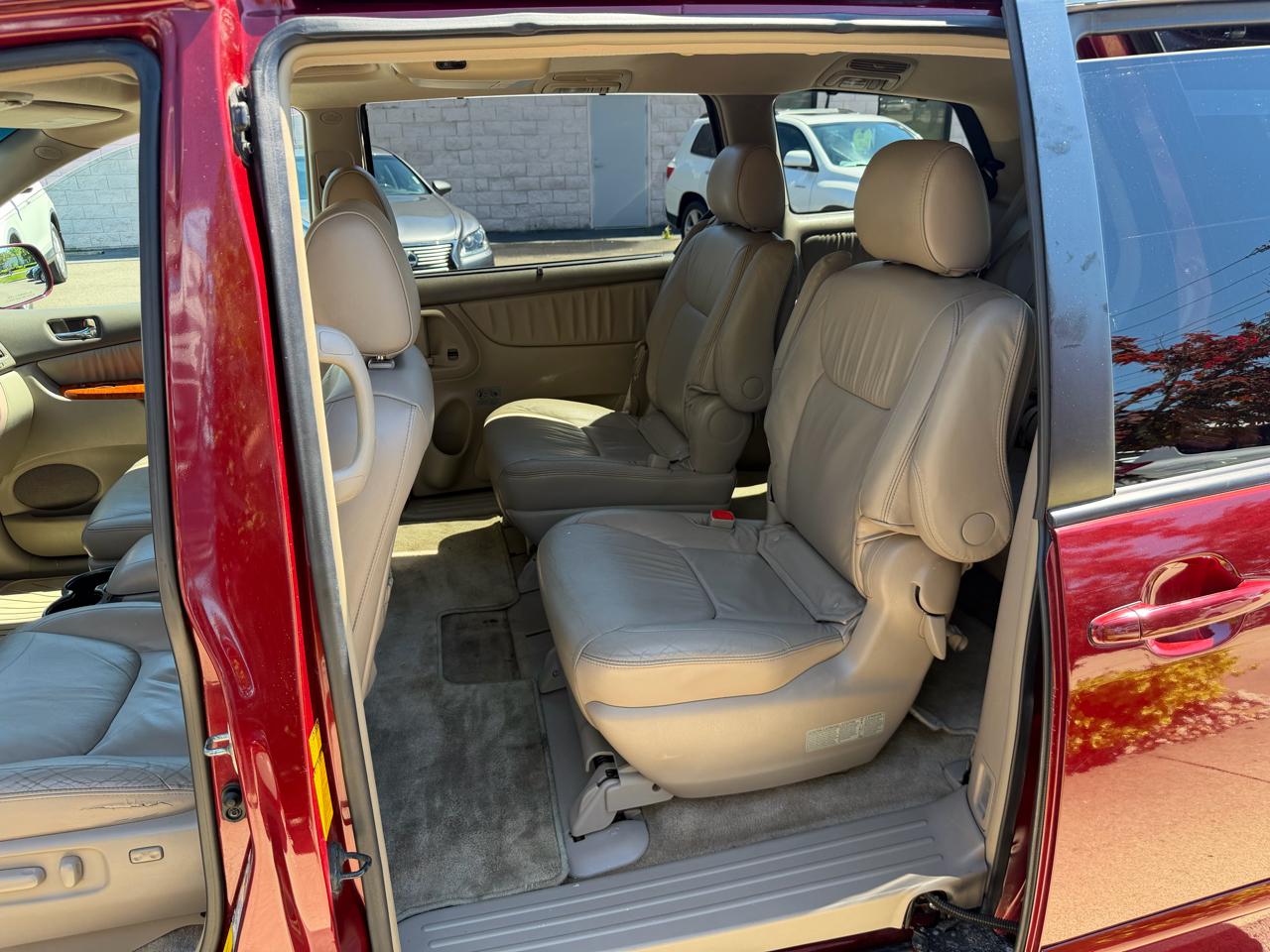 Toyota Sienna XLE Limited FWD 2008