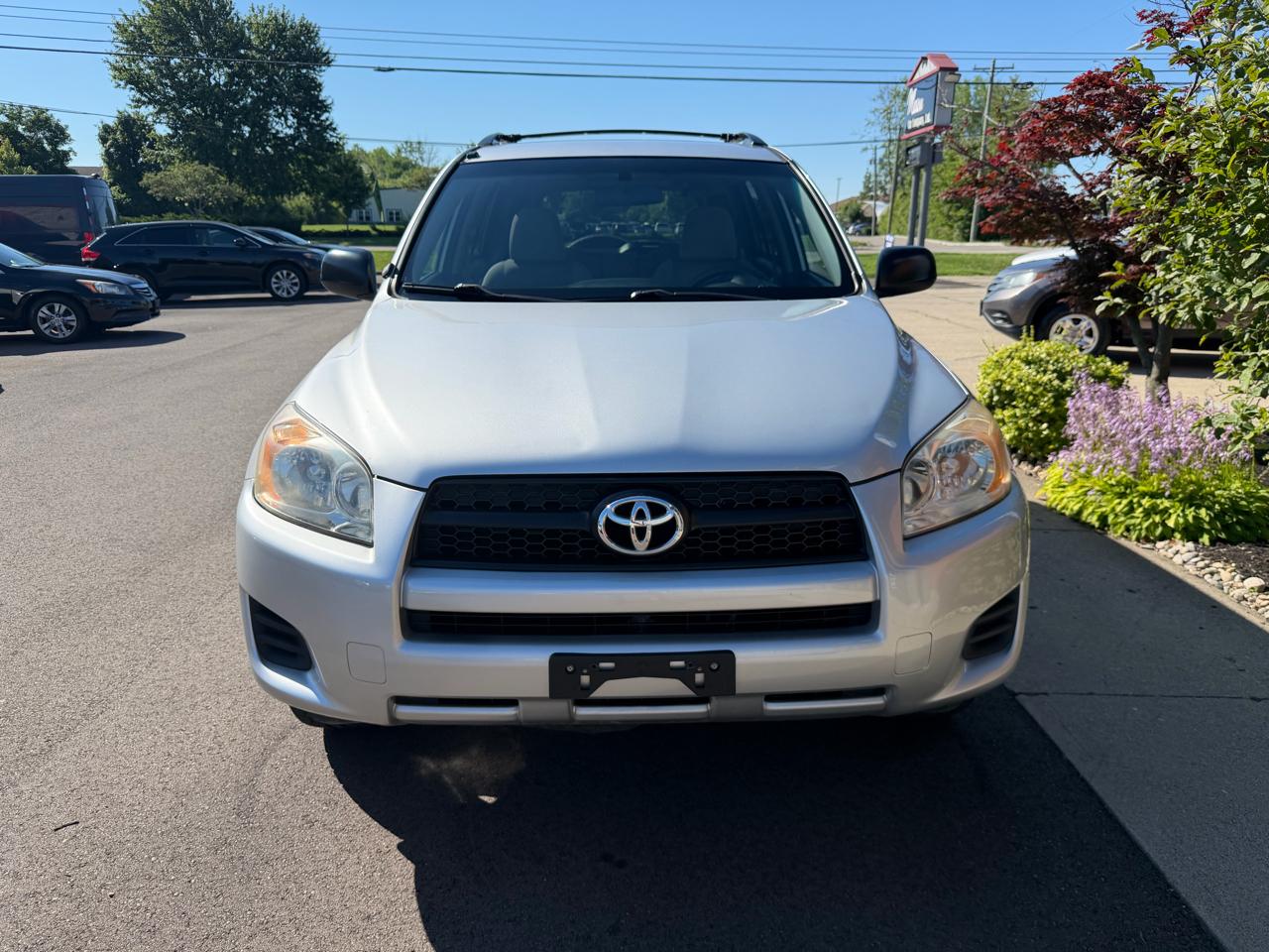 Toyota RAV4 Base I4 2WD 2010