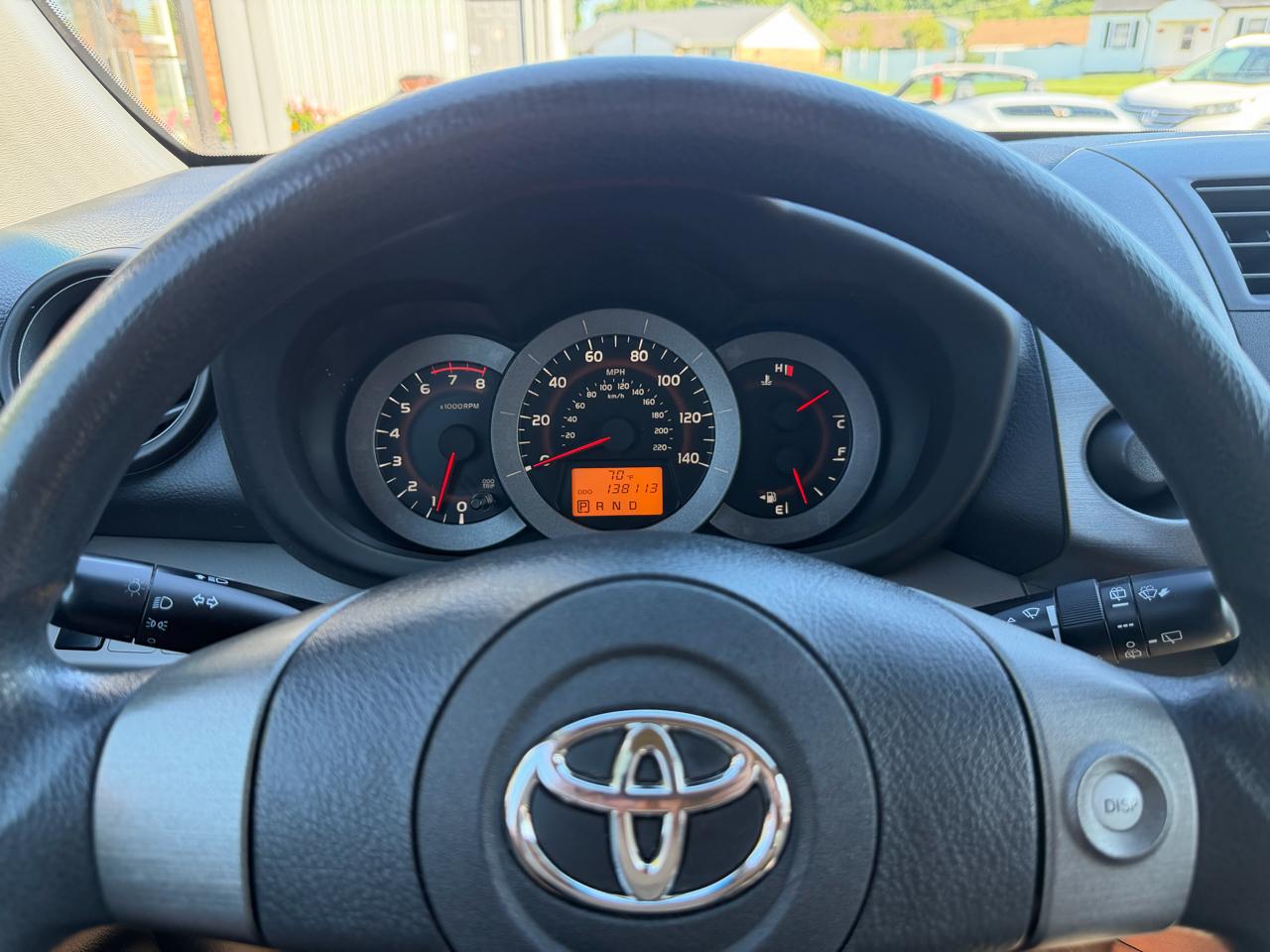 Toyota RAV4 Base I4 2WD 2010