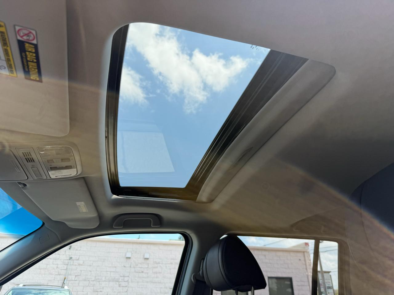Honda Pilot EX-L 4WD 5-Spd AT with Navigation 2012
