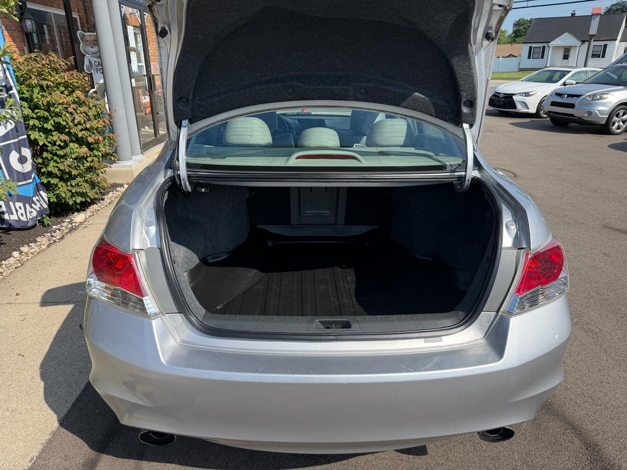 Honda Accord EX-L V-6 Sedan AT 2009