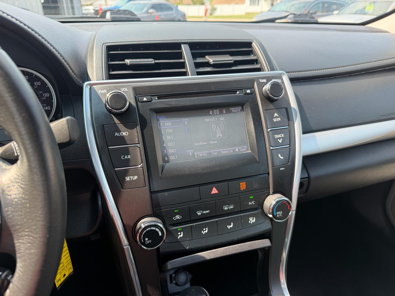 Toyota Camry SE 2017