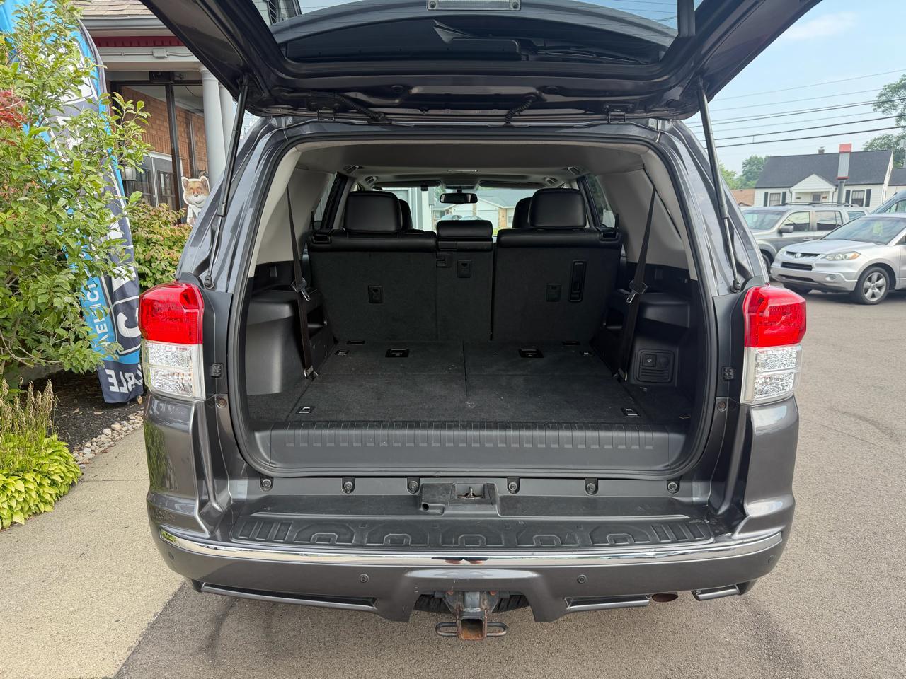 Toyota 4Runner SR5 4WD 2013