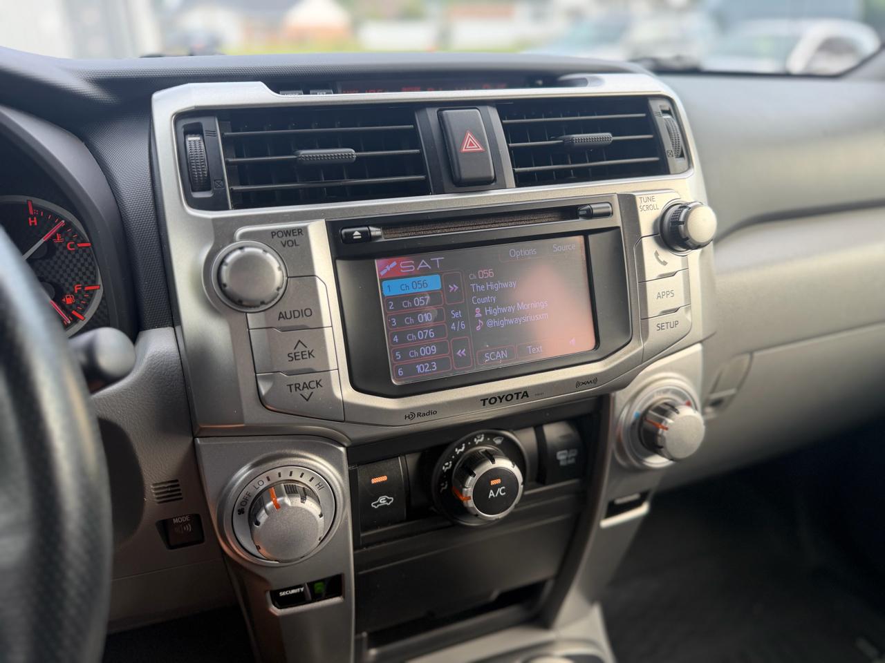 Toyota 4Runner SR5 4WD 2013