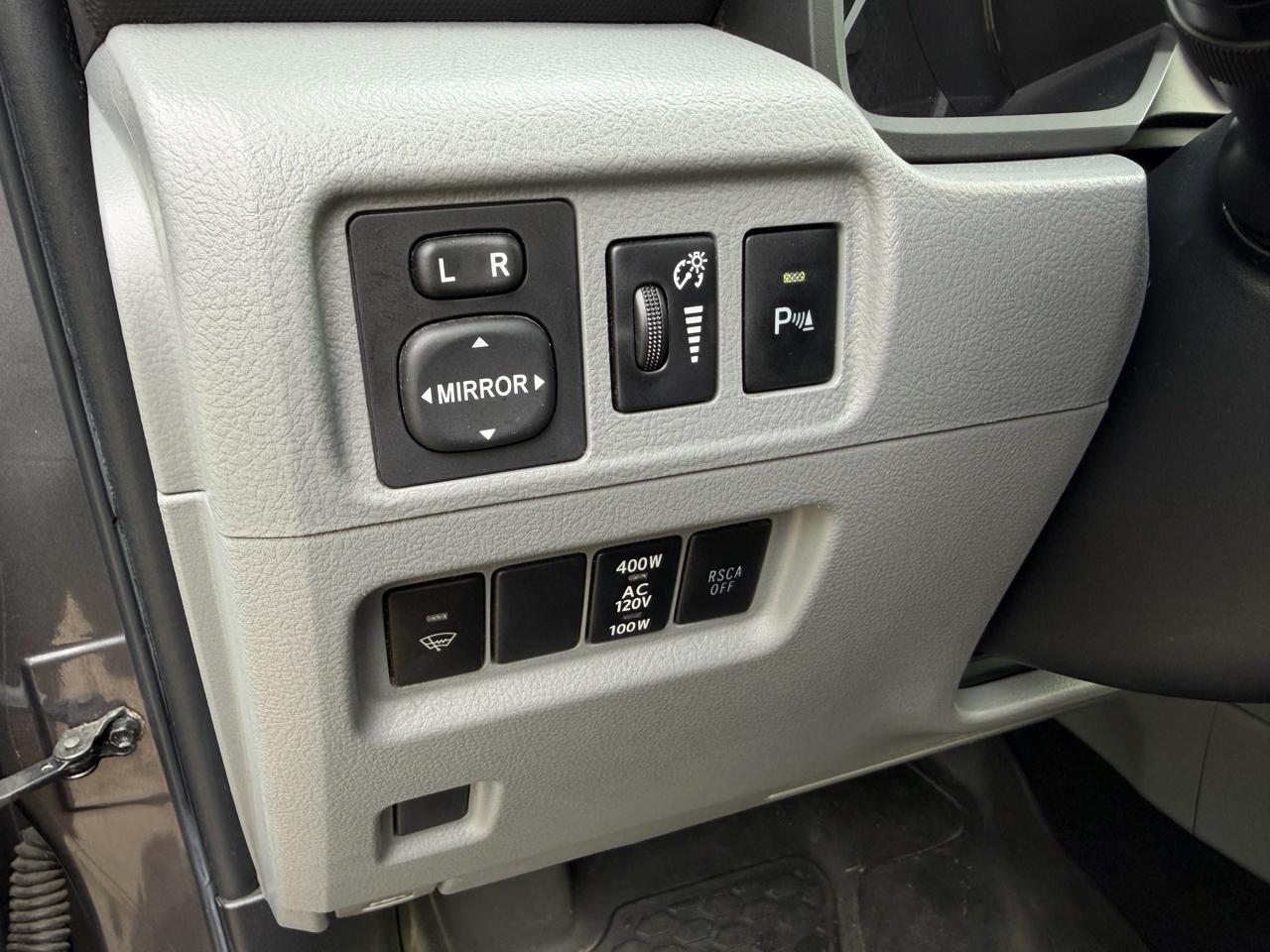 Toyota 4Runner SR5 4WD 2013