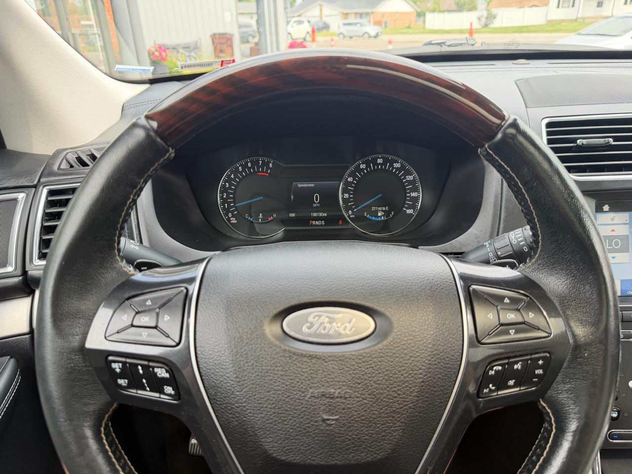 Ford Explorer Platinum AWD 2018