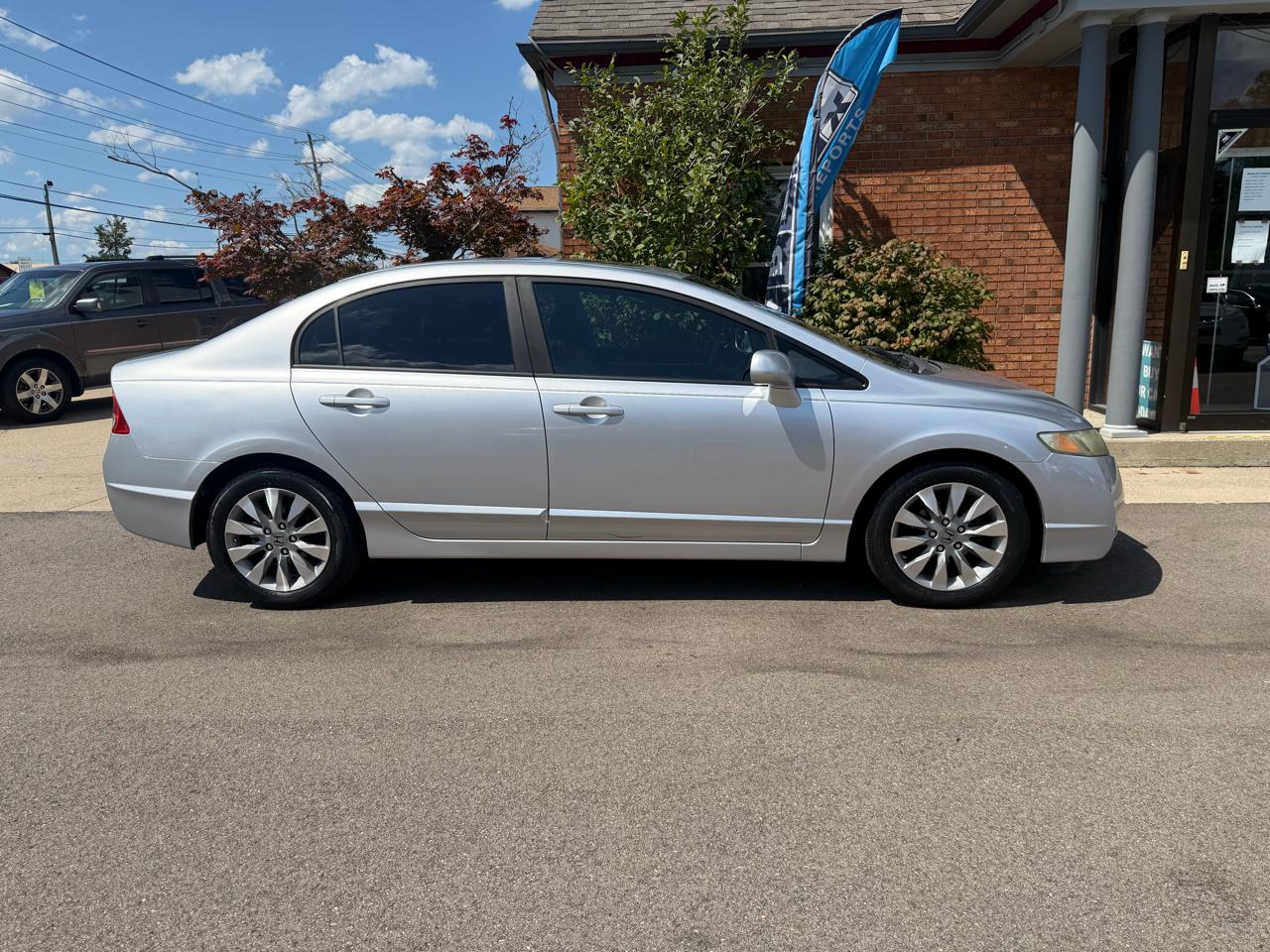 Honda Civic EX Sedan 5-Speed AT 2011