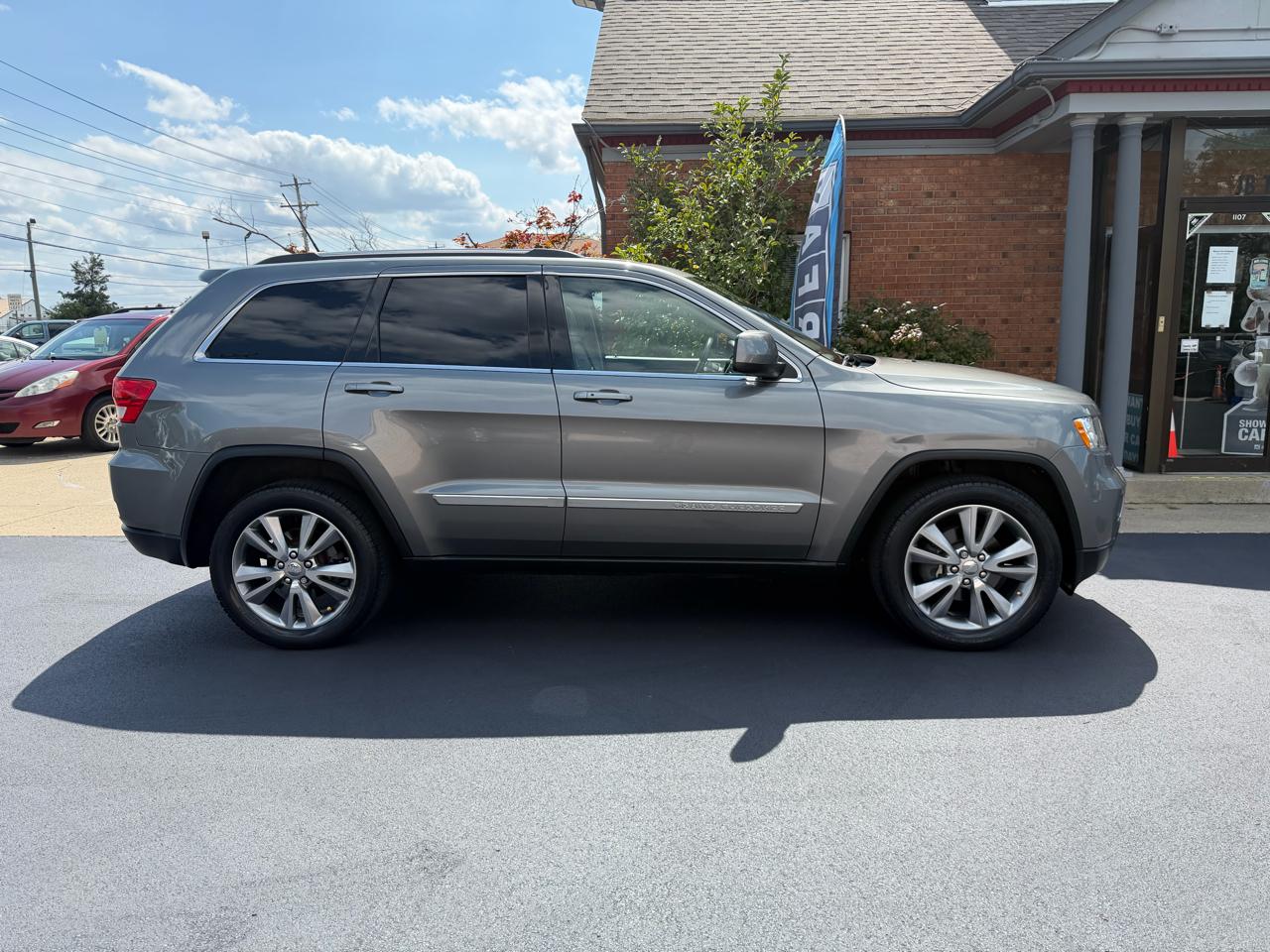 Jeep Grand Cherokee Laredo 4WD 2013