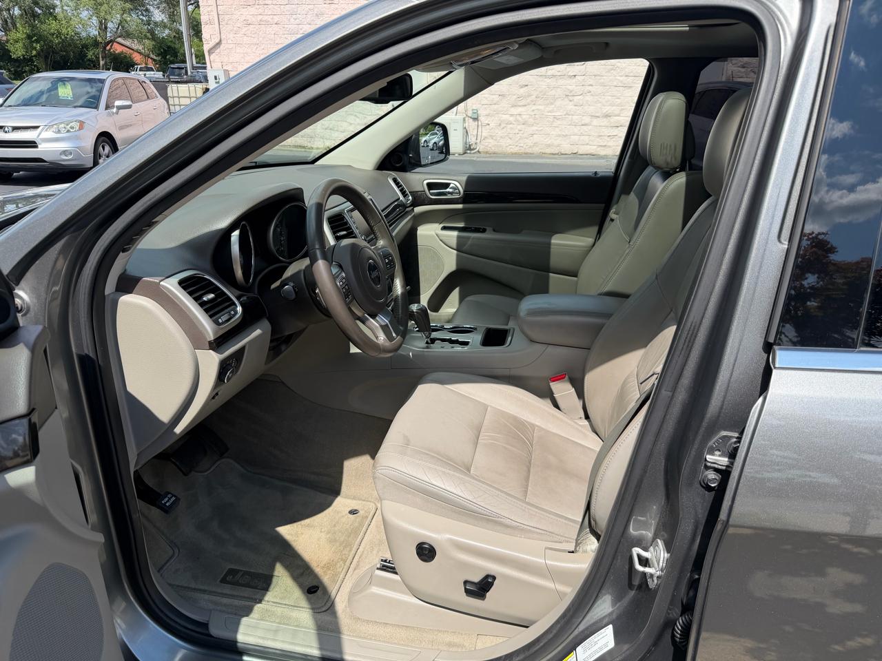 Jeep Grand Cherokee Laredo 4WD 2013