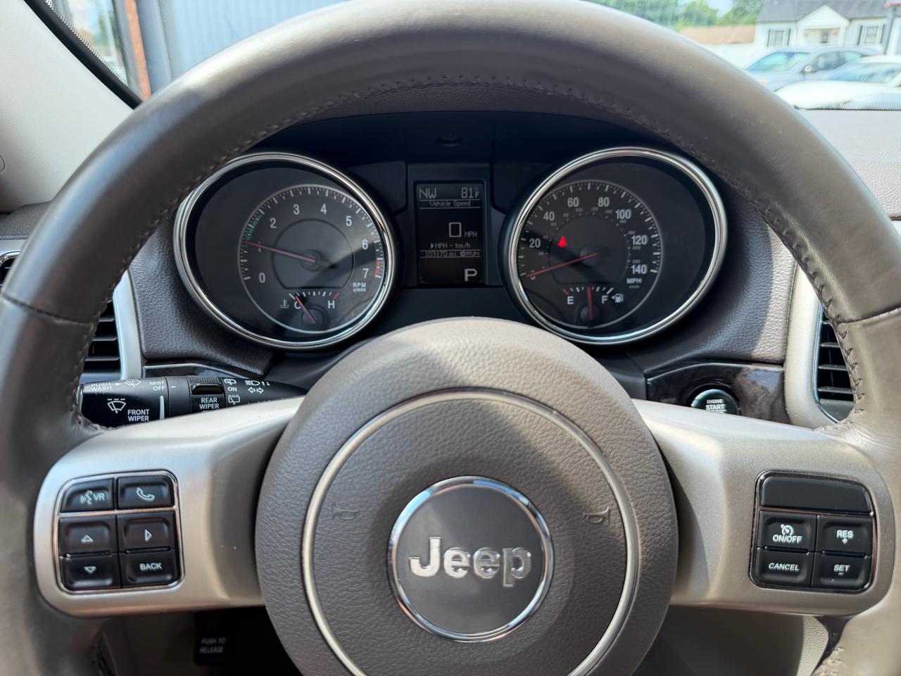 Jeep Grand Cherokee Laredo 4WD 2013