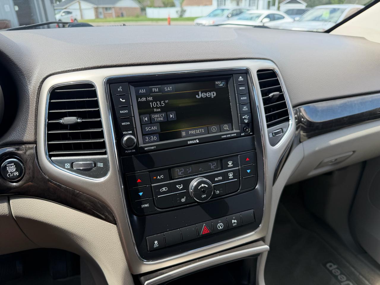 Jeep Grand Cherokee Laredo 4WD 2013