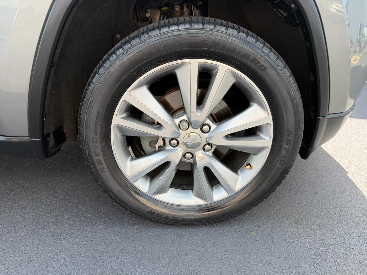 Jeep Grand Cherokee Laredo 4WD 2013