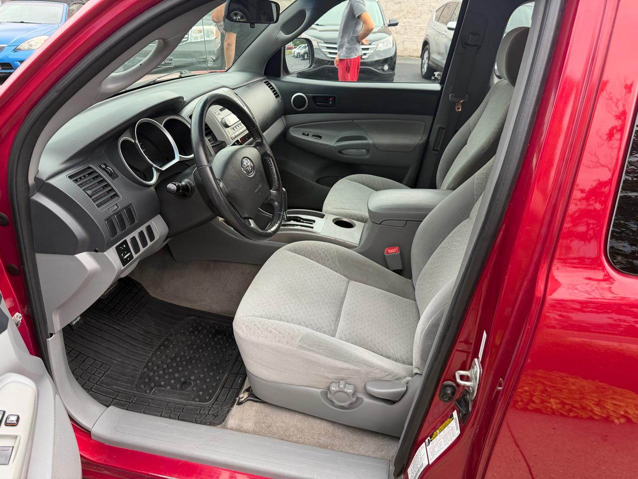 Toyota Tacoma Access Cab I4 Automatic 2WD 2005