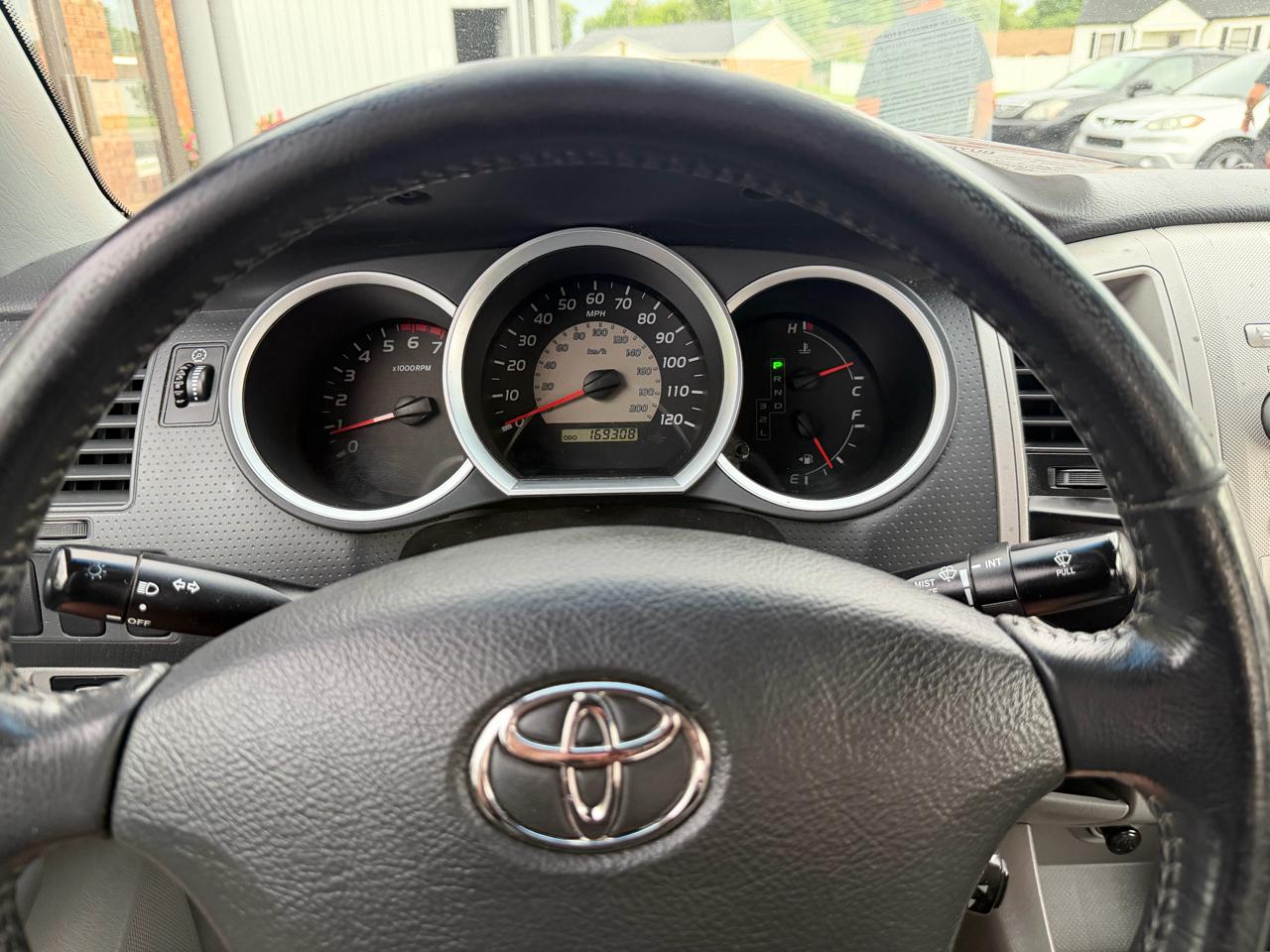 Toyota Tacoma Access Cab I4 Automatic 2WD 2005
