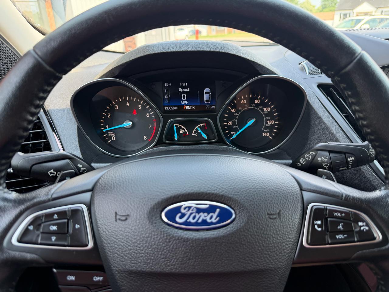 Ford Escape Titanium FWD 2017