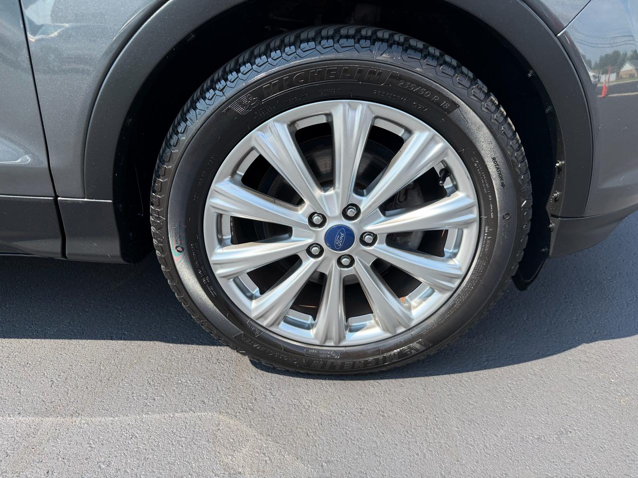 Ford Escape Titanium FWD 2017