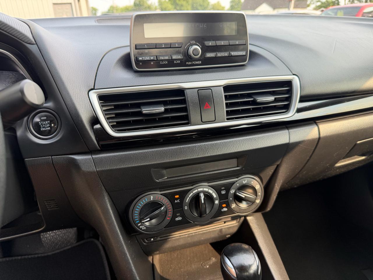 Mazda MAZDA3 i Sport AT 4-Door 2014