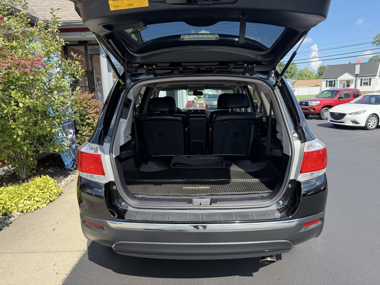 Toyota Highlander Limited 4WD 2011