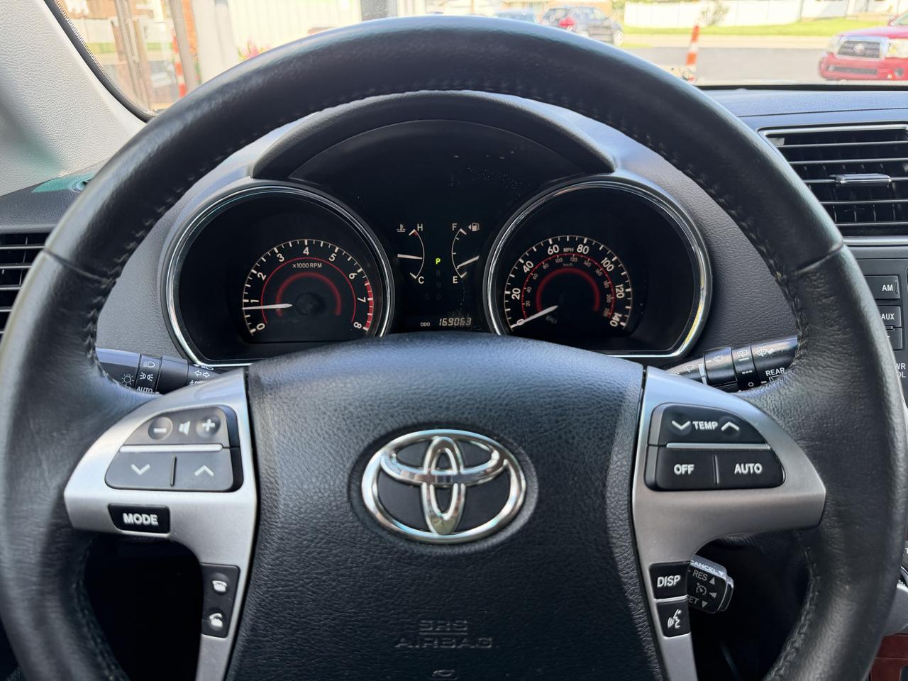 Toyota Highlander Limited 4WD 2011