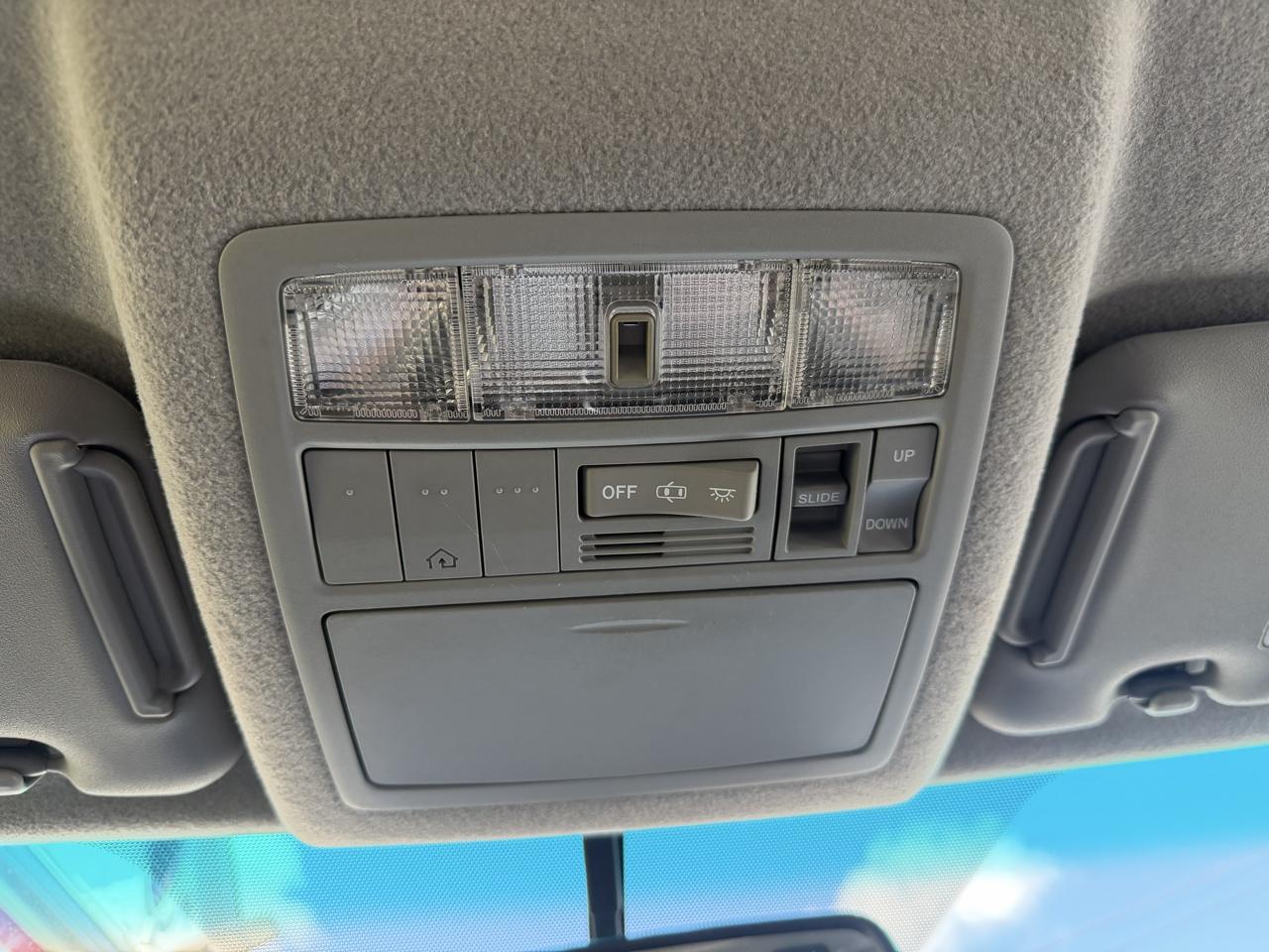 Toyota Highlander Limited 4WD 2011