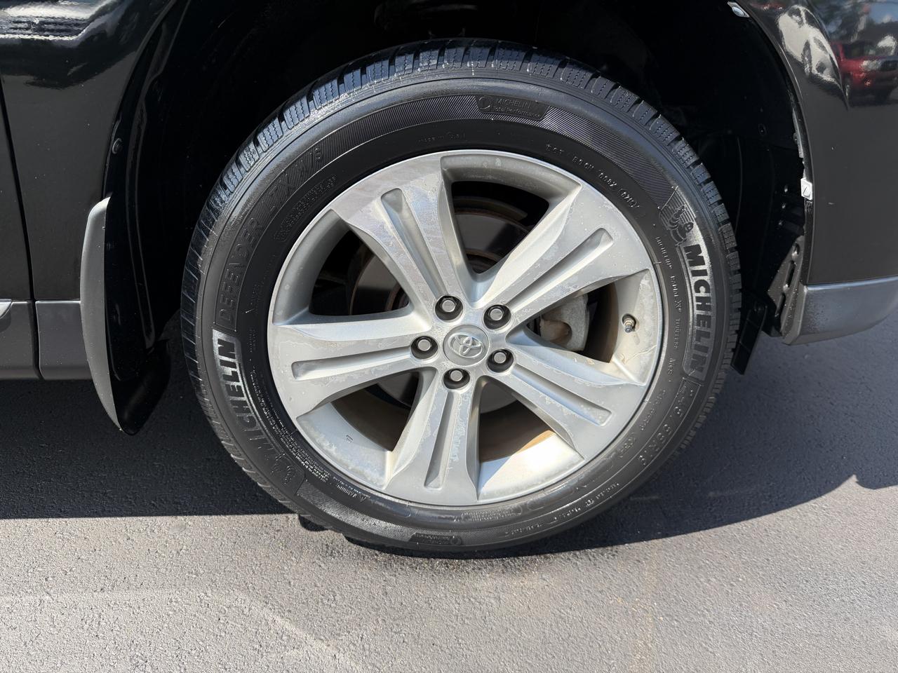 Toyota Highlander Limited 4WD 2011