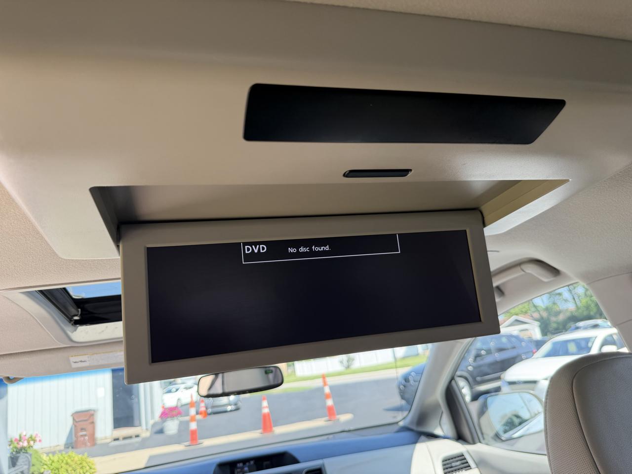 Toyota Sienna XLE FWD 8-Passenger V6 2014
