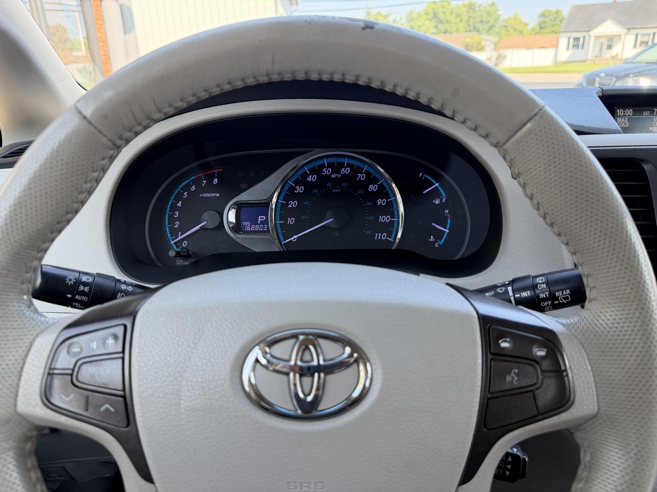 Toyota Sienna XLE FWD 8-Passenger V6 2014