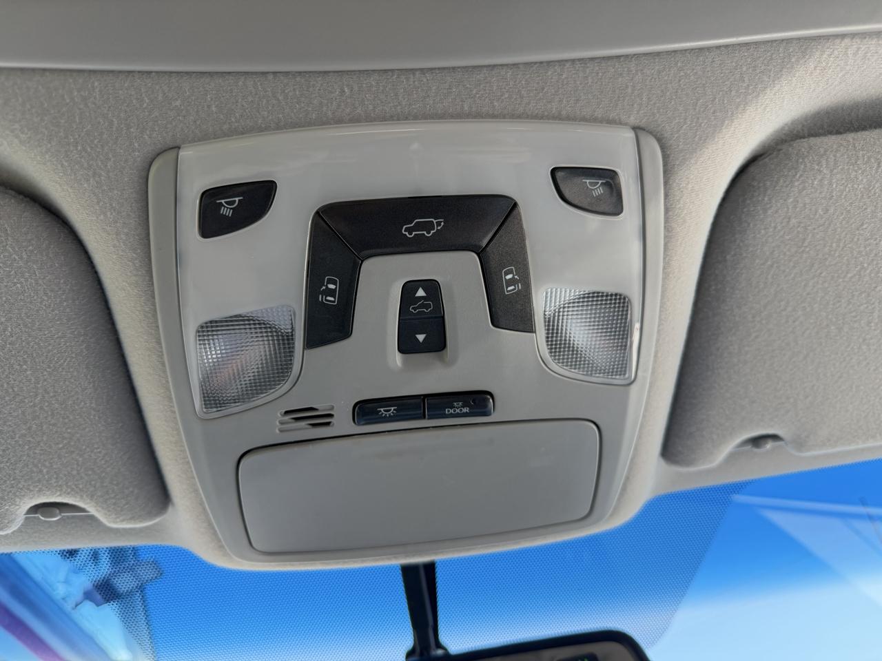 Toyota Sienna XLE FWD 8-Passenger V6 2014