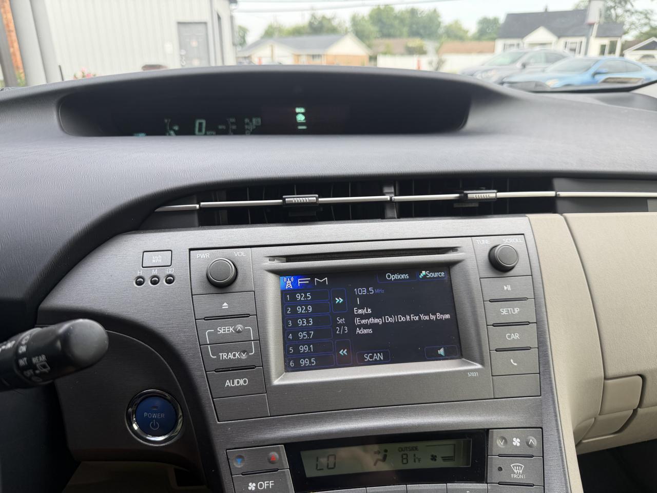 Toyota Prius Prius II 2013