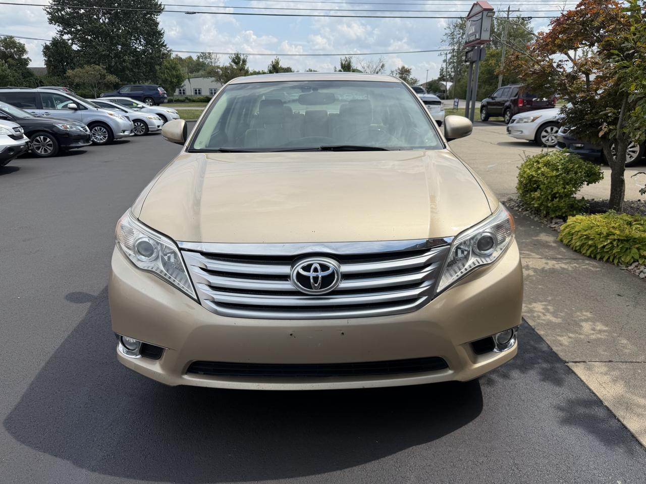 Toyota Avalon Limited 2011