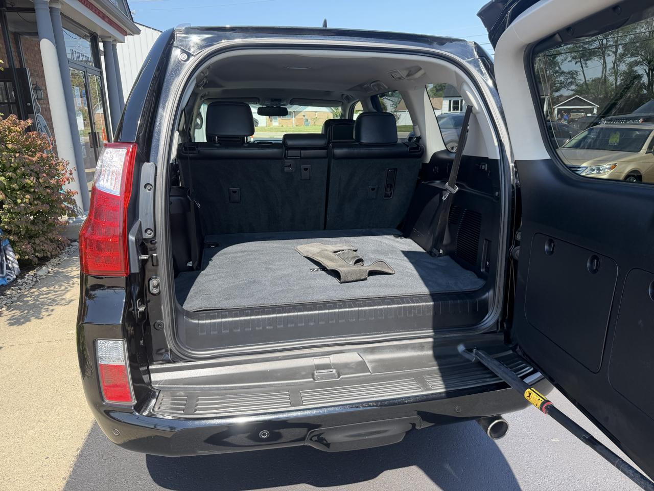 Lexus GX 460 Sport Utility 2012