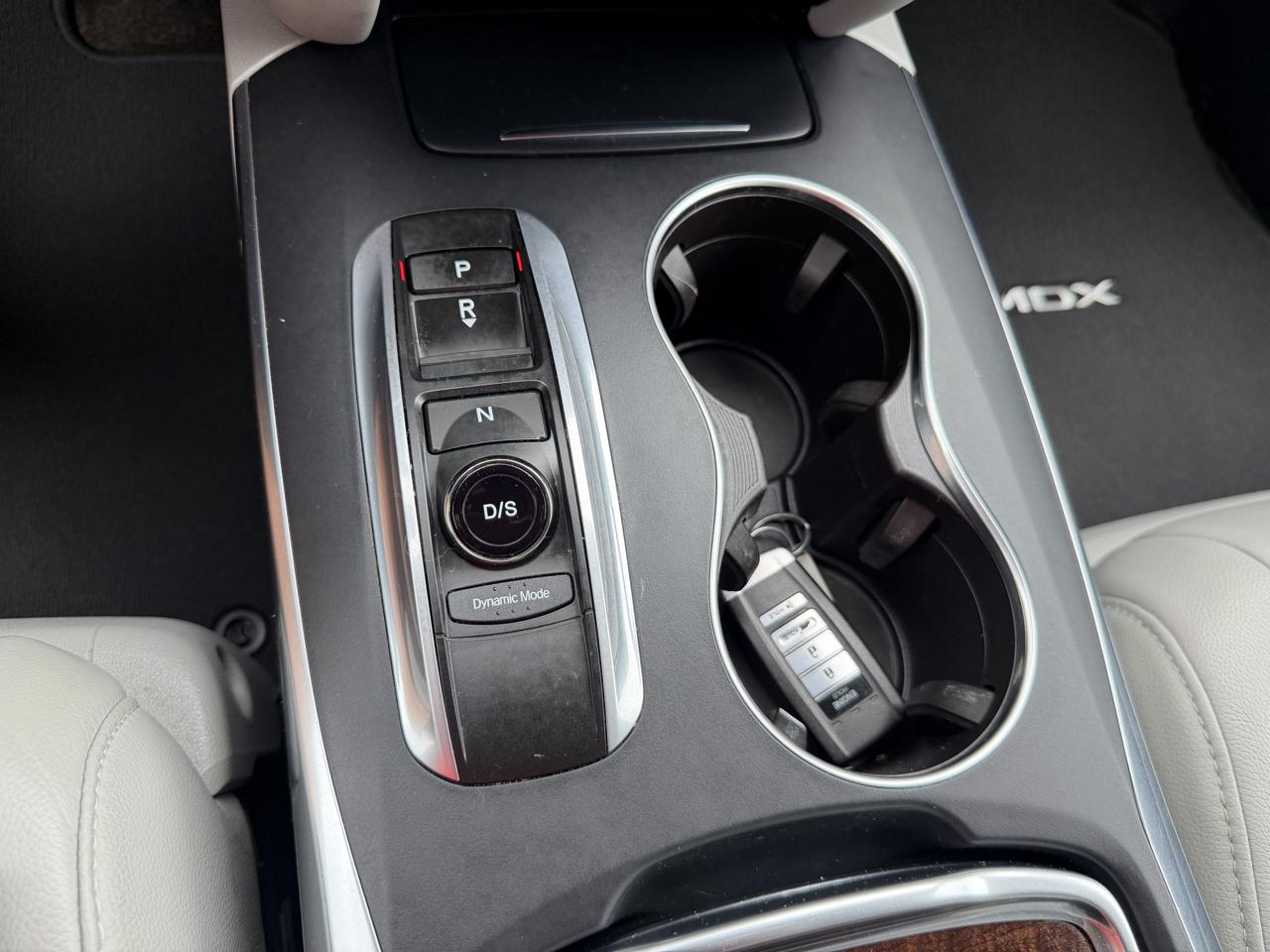 Acura MDX SH-AWD 9-Spd AT w/Tech Package 2017