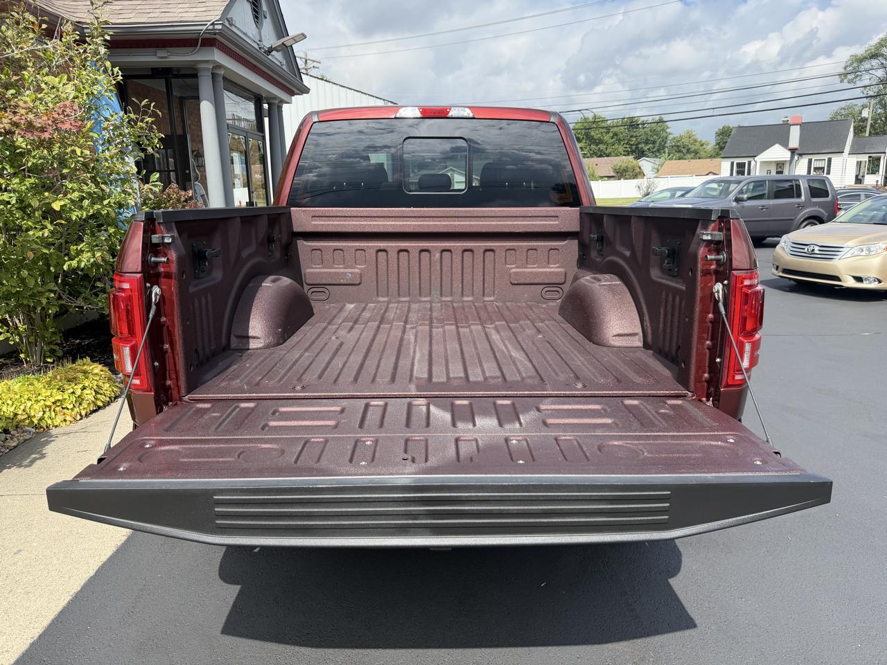 Ford F-150 Lariat SuperCrew 5.5-ft. Bed 4WD 2015