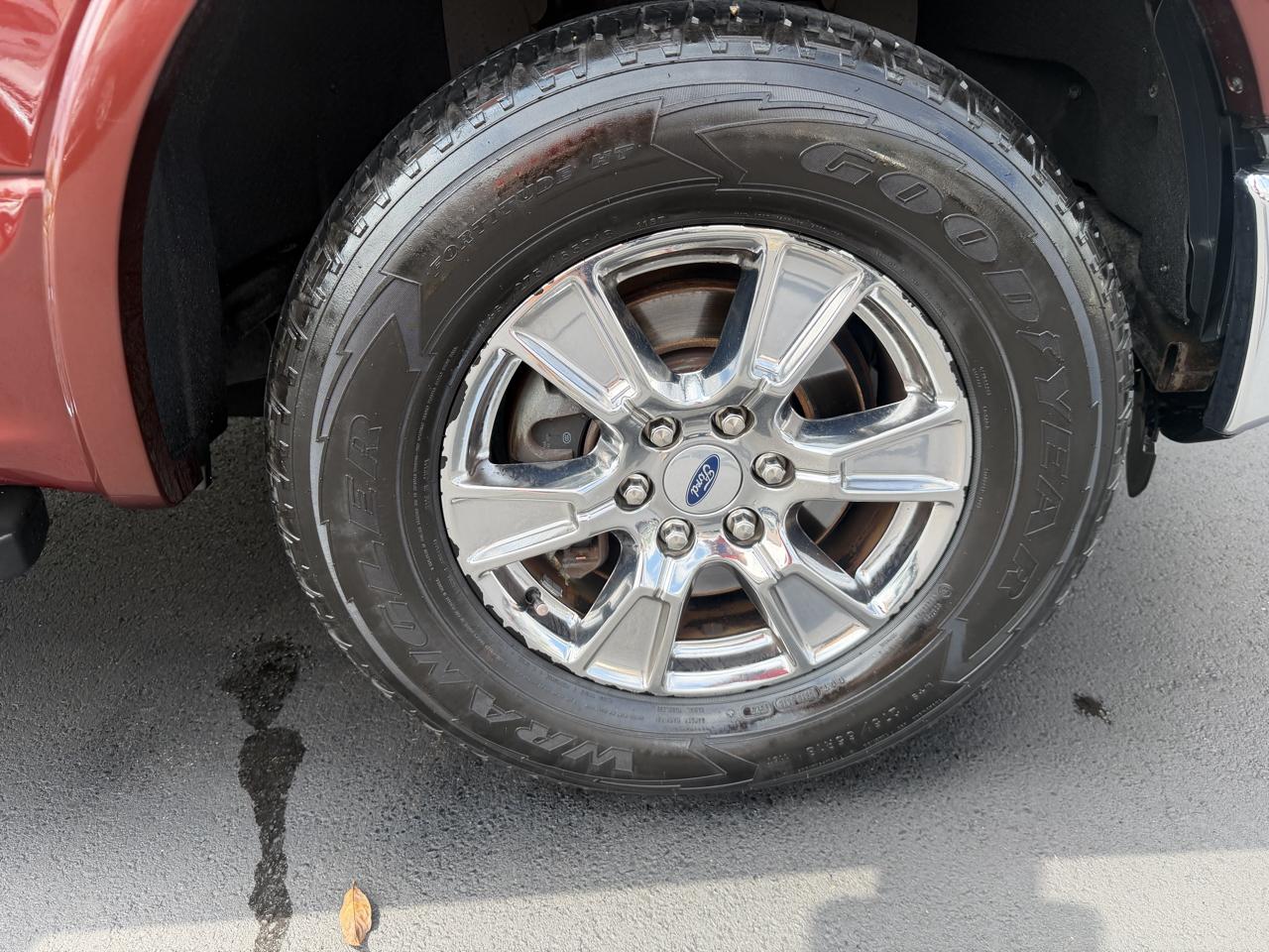 Ford F-150 Lariat SuperCrew 5.5-ft. Bed 4WD 2015