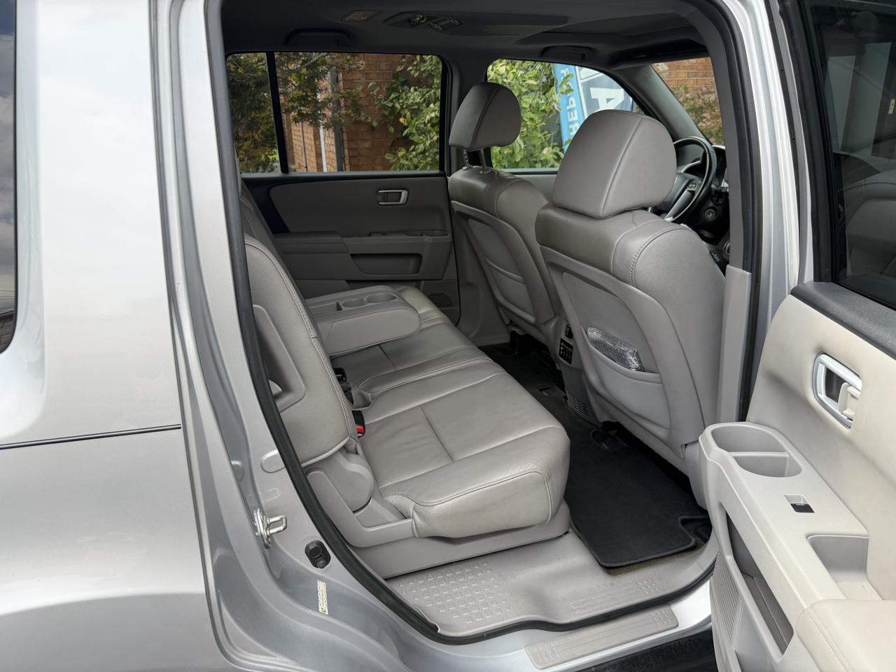 Honda Pilot EX-L 4WD 5-Spd AT with DVD 2014
