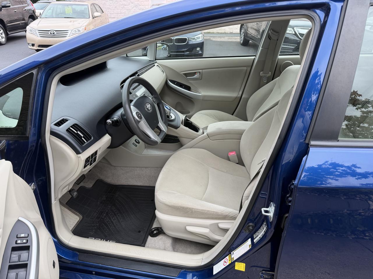 Toyota Prius Prius III 2011