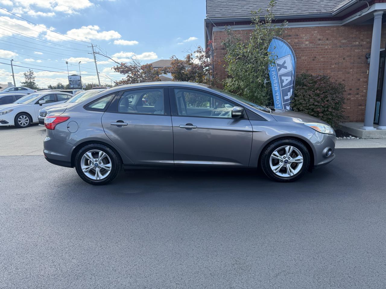 Ford Focus SE Sedan 2014