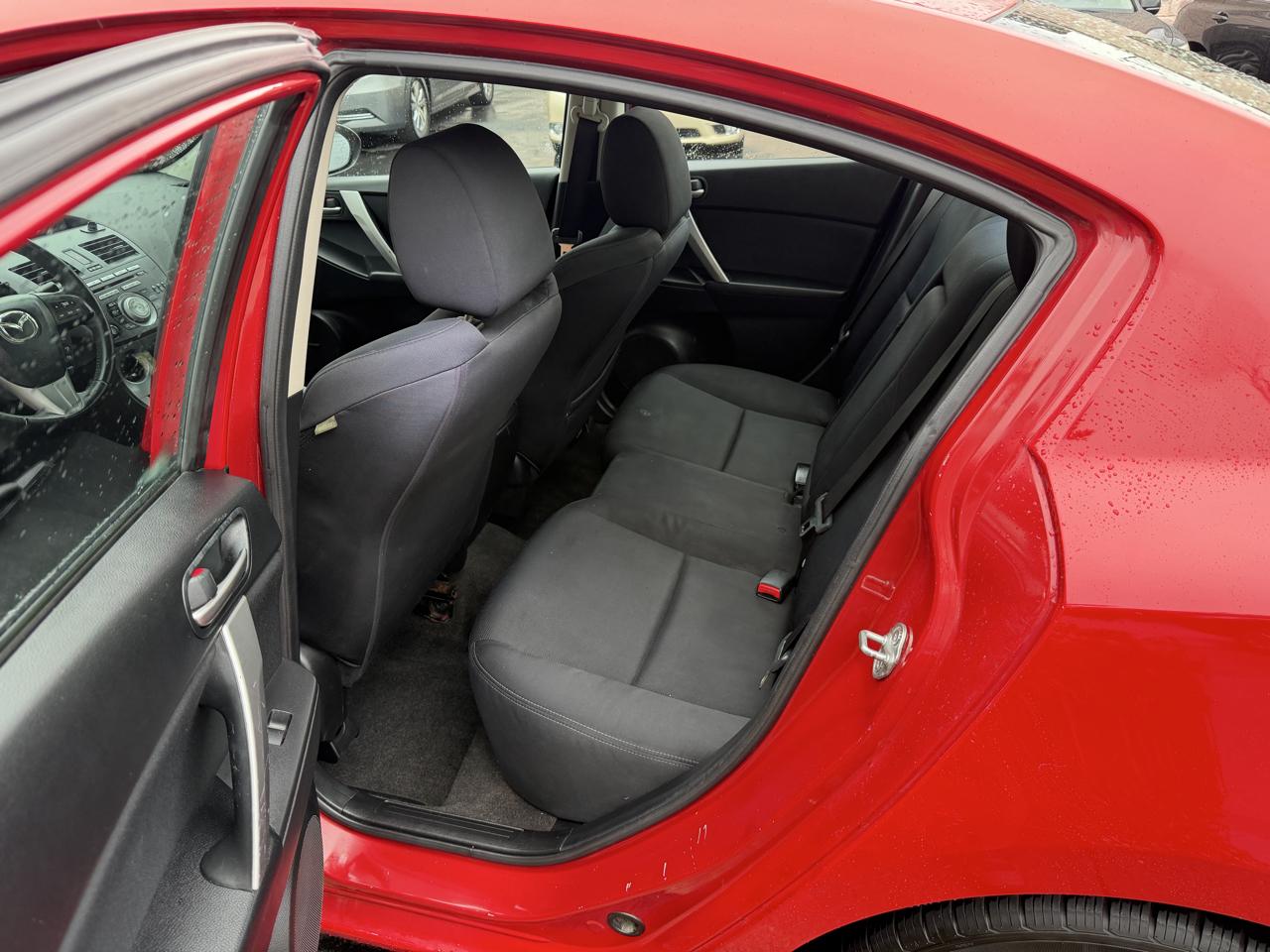 Mazda MAZDA3 s Sport 4-Door 2010