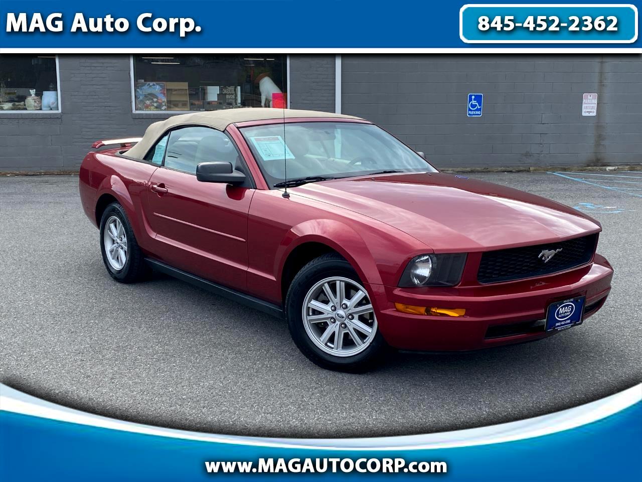 Ford Mustang V6 Deluxe Convertible 2005