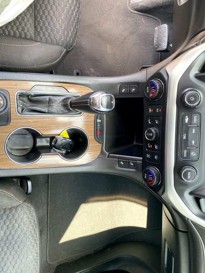 GMC Acadia SLE-2 FWD 2017 GMC Acadia SLE-2 FWD 2017