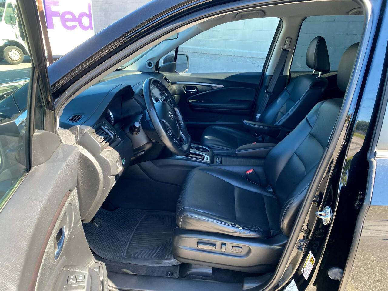 Honda Ridgeline RTL AWD 2017 Honda Ridgeline RTL AWD 2017