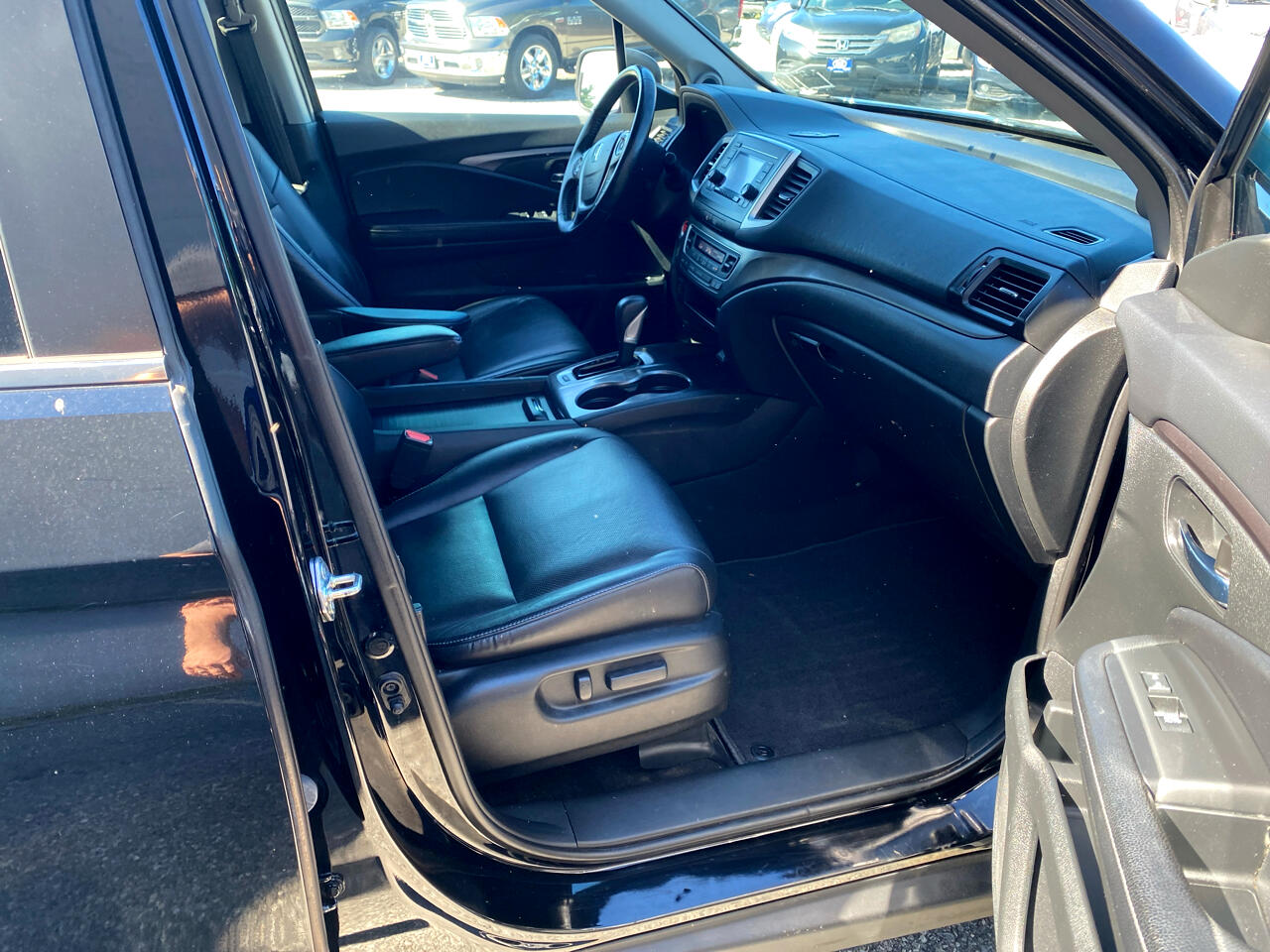 Honda Ridgeline RTL AWD 2017 Honda Ridgeline RTL AWD 2017