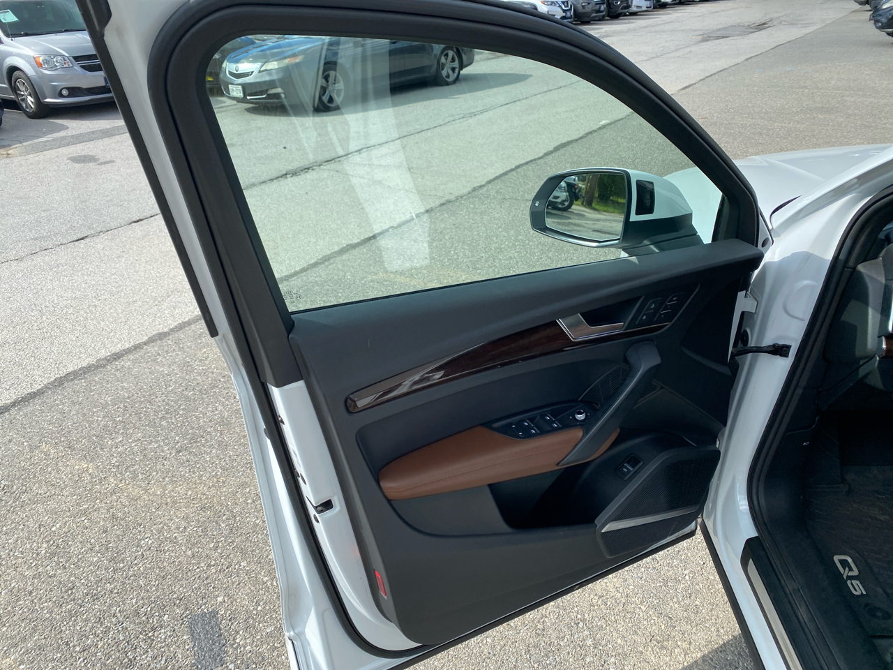 2019 Audi Q5 Premium Plus photo 9